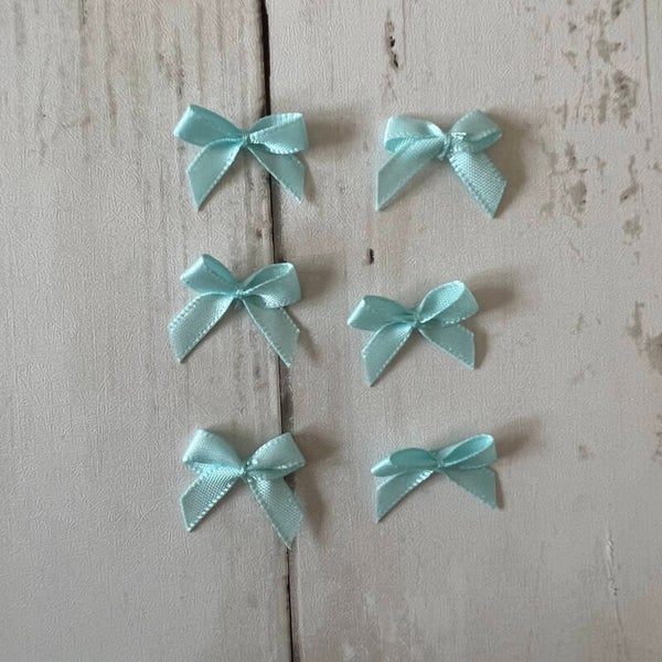 Schleife Mini – 1,9 x 1,6 cm