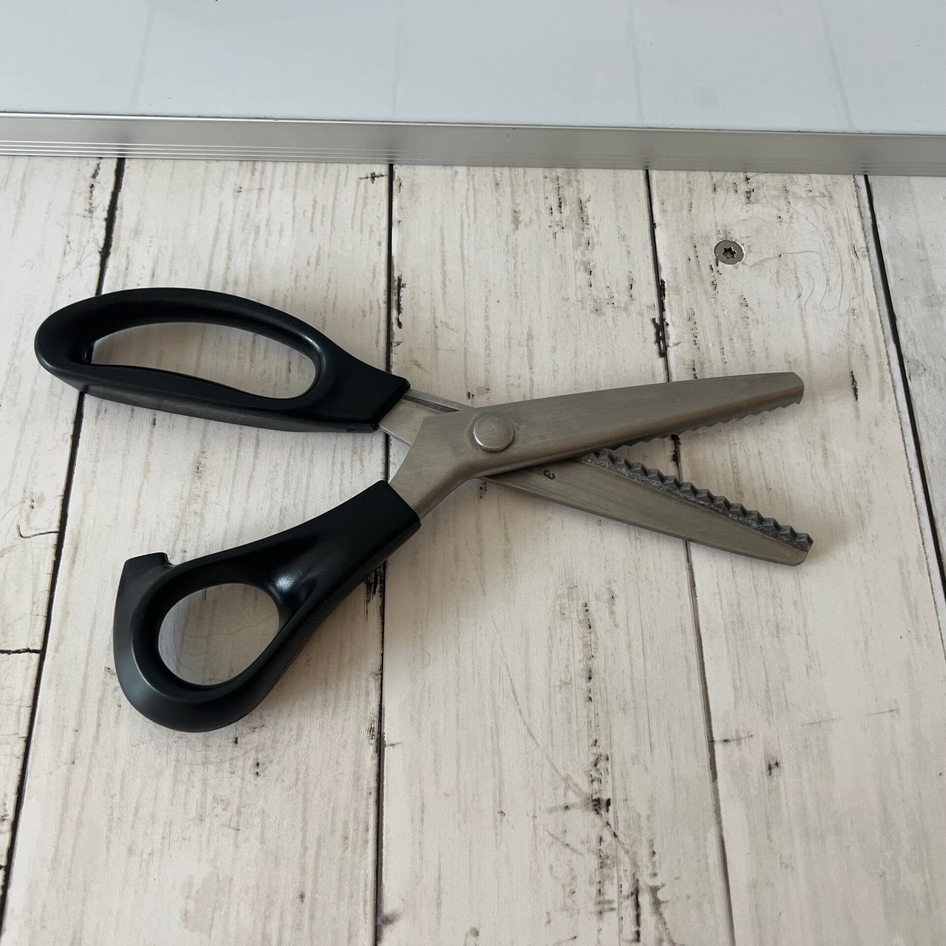 Zickzack Stoffschere