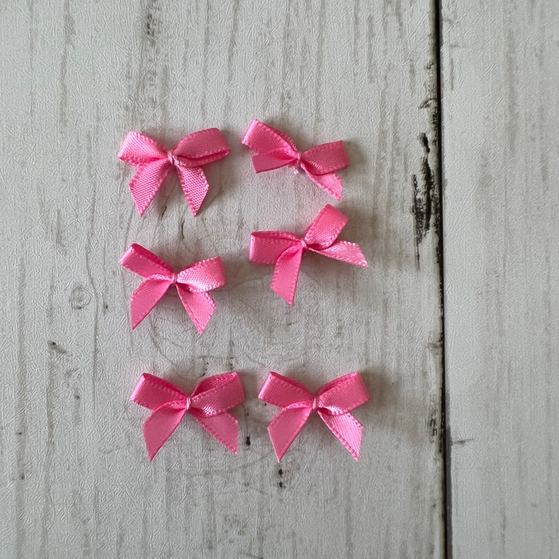 Schleife Mini – 1,9 x 1,6 cm