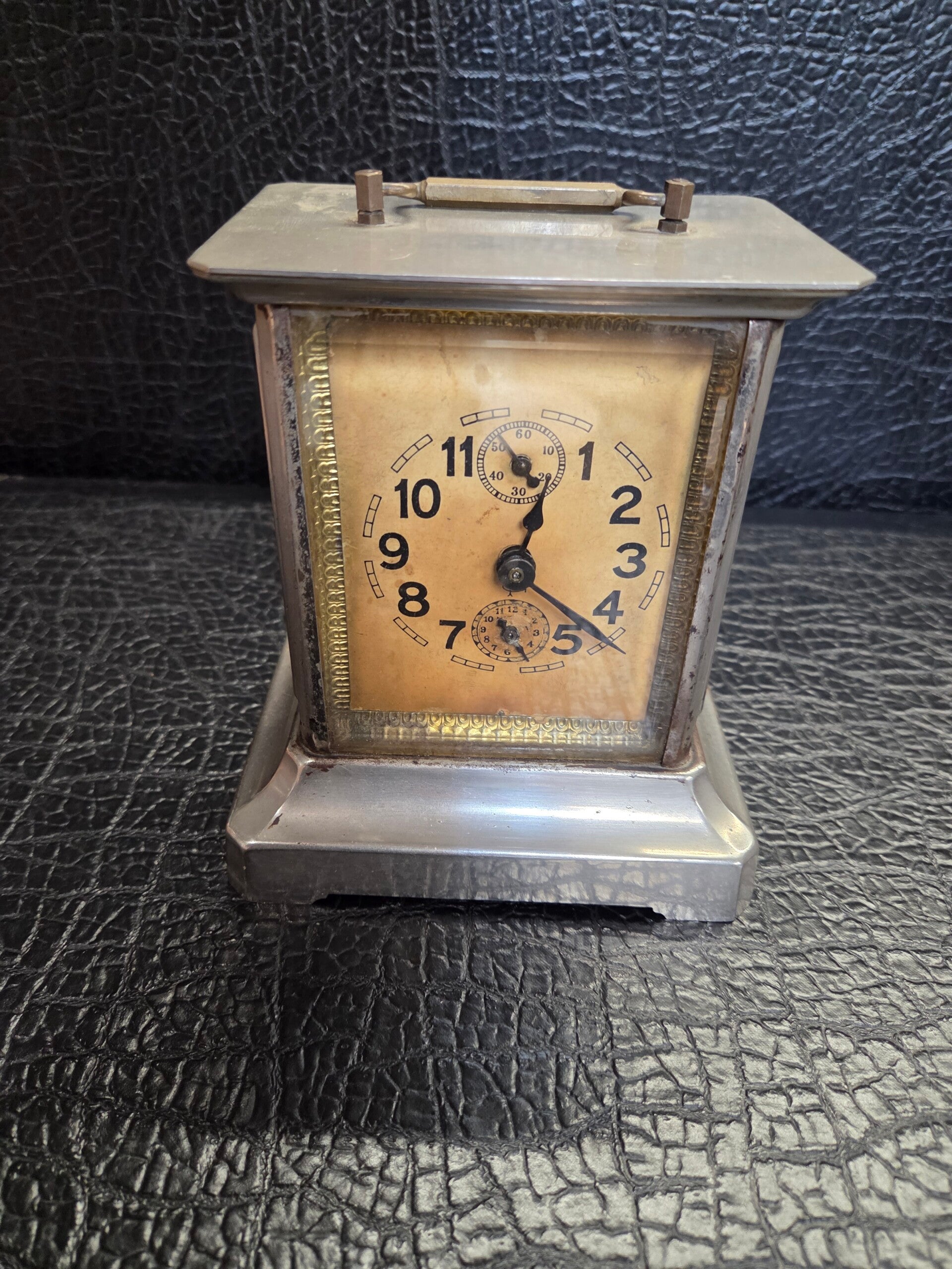 Junghans reiswekker met  speeldoos  1930