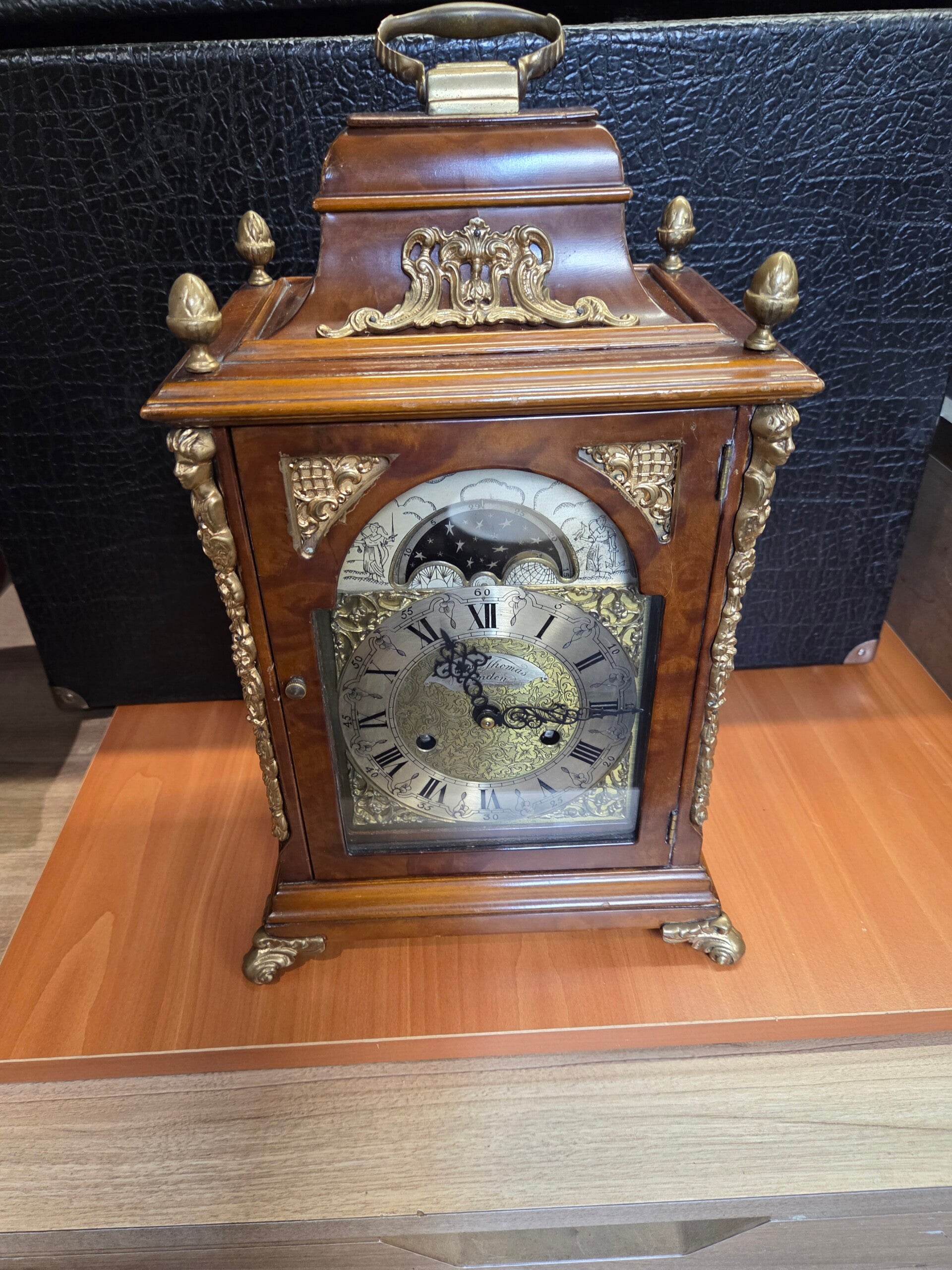 Tafelklok JOHN THOMAS LONDEN.