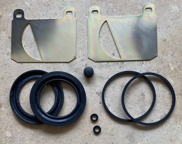 Bremssattel Reparatursatz Dichtsatz/Abdeckblech DEUTZ Bremssattel 04377901