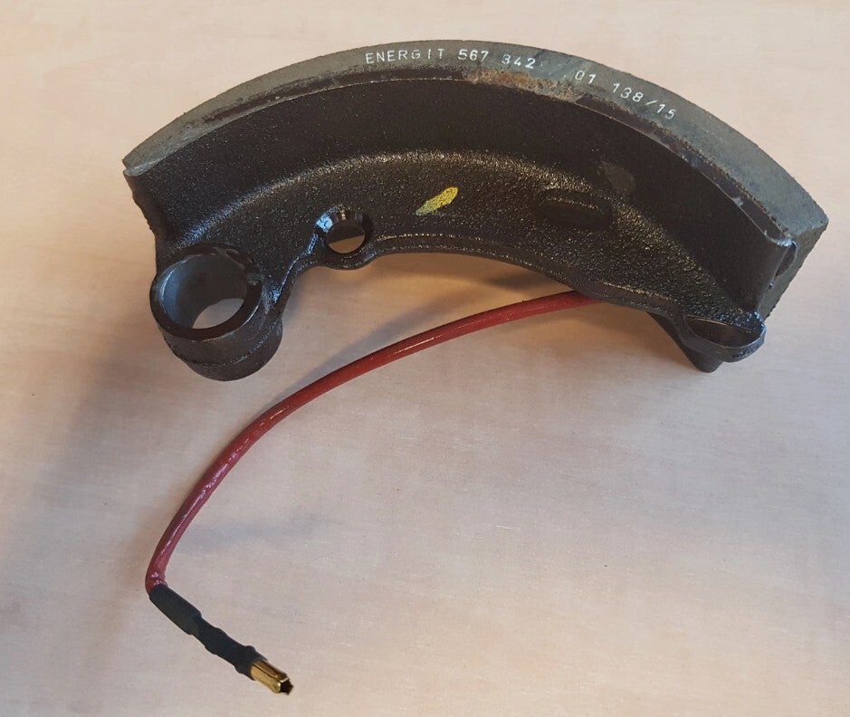 Bremsbacke 180x60 für Fendt-Fussbremse mit Verschleißanzeige-246100150300