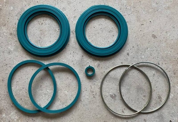 Bremssattel Reparatursatz Dichtsatz ohne Kolben für CASE-Bremssattel 1964136C1