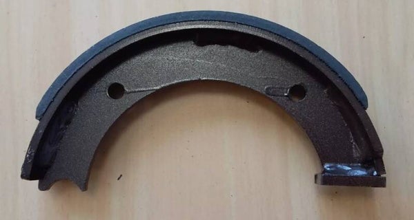 Bremsbacke 180x30 für Deutz-Handbremse-04378796, 04379105