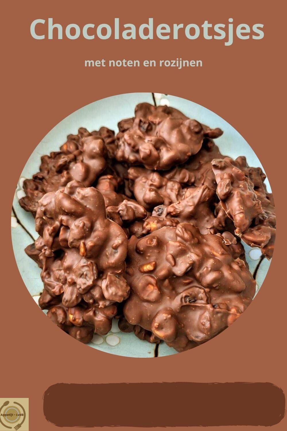 Chocoladerotsjes met noten en rozijnen