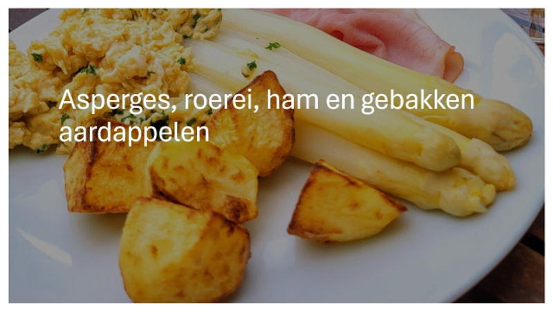 Asperges, roerei, ham en gebakken aardappelen