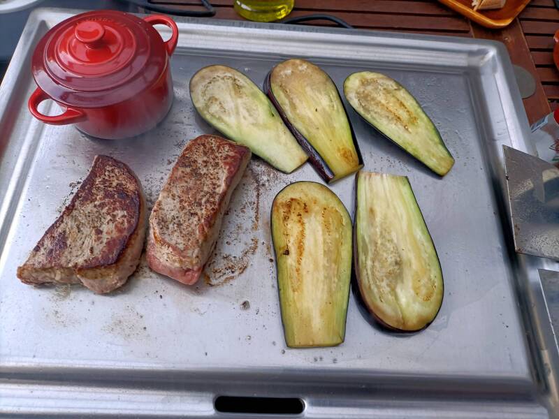 Biefstuk met aubergine