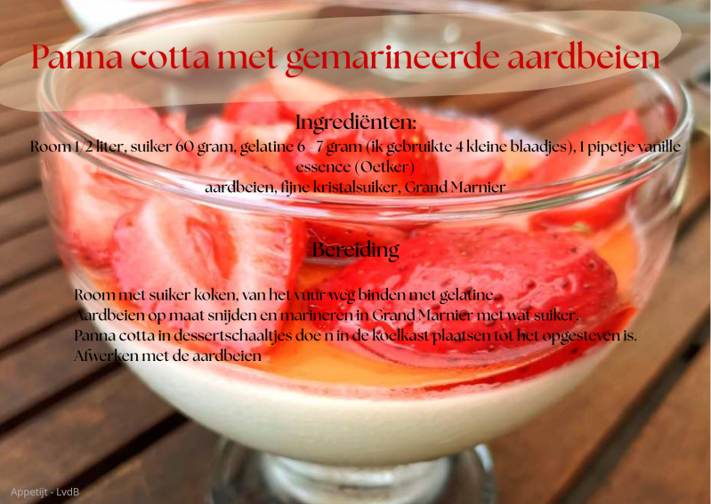Panna cotta met gemarineerde aardbeien