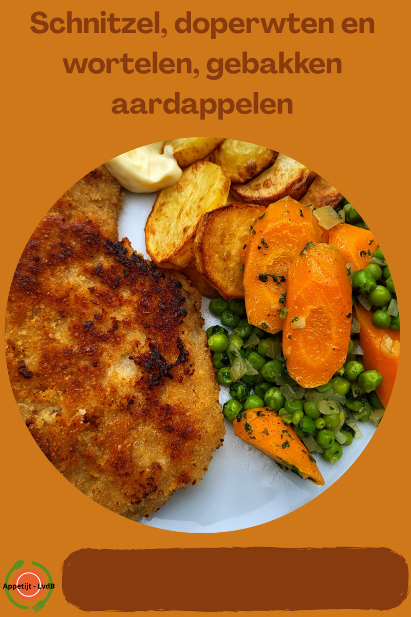 Schnitzel, doperwten en wortelen, gebakken aardappelen