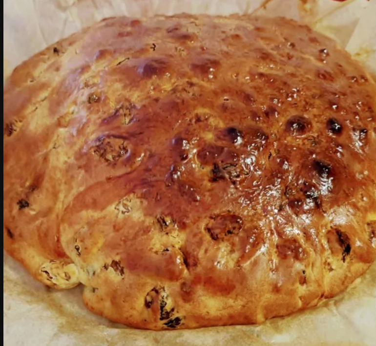 Kwarkbol met rozijnen