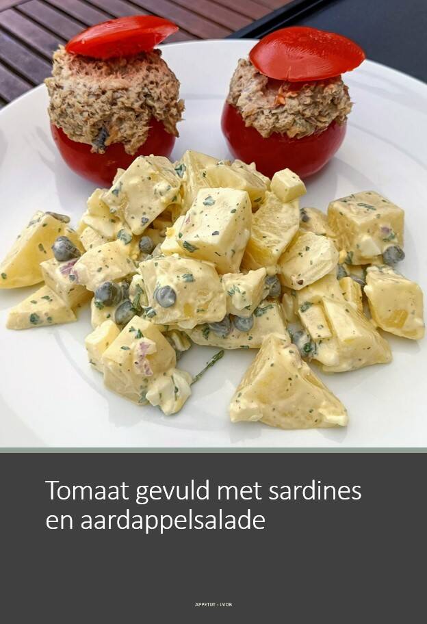 Tomaat gevuld met sardines en aardappelsalade
