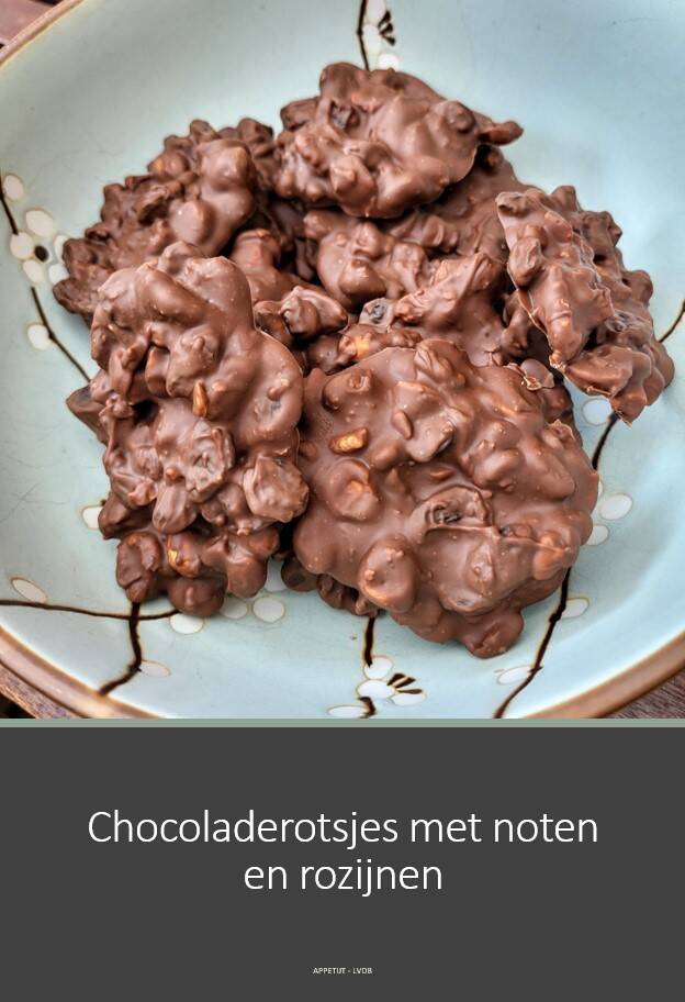 Chocoladerotsjes met noten en rozijnen