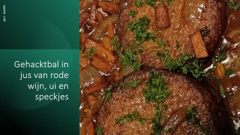 Gehacktbal in jus van rode wijn, ui en speckjes
