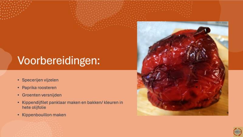 Voorbereiding tajine met kip