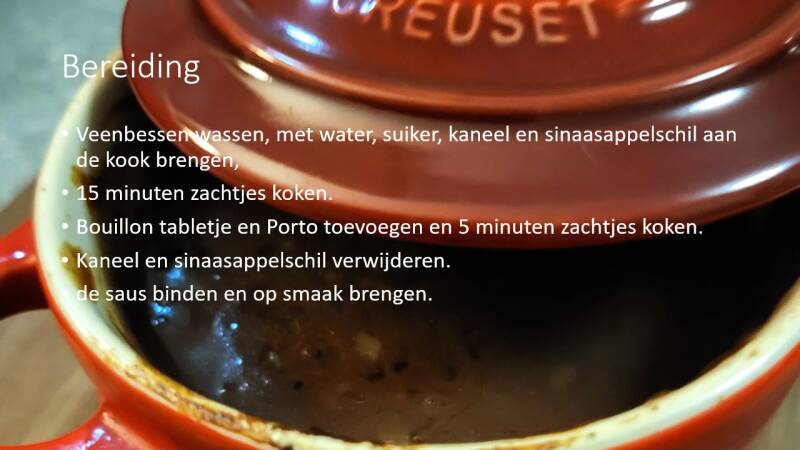 Bereiding van veenbessen Portsaus