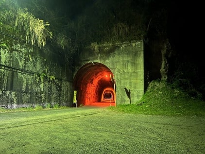 tunnel