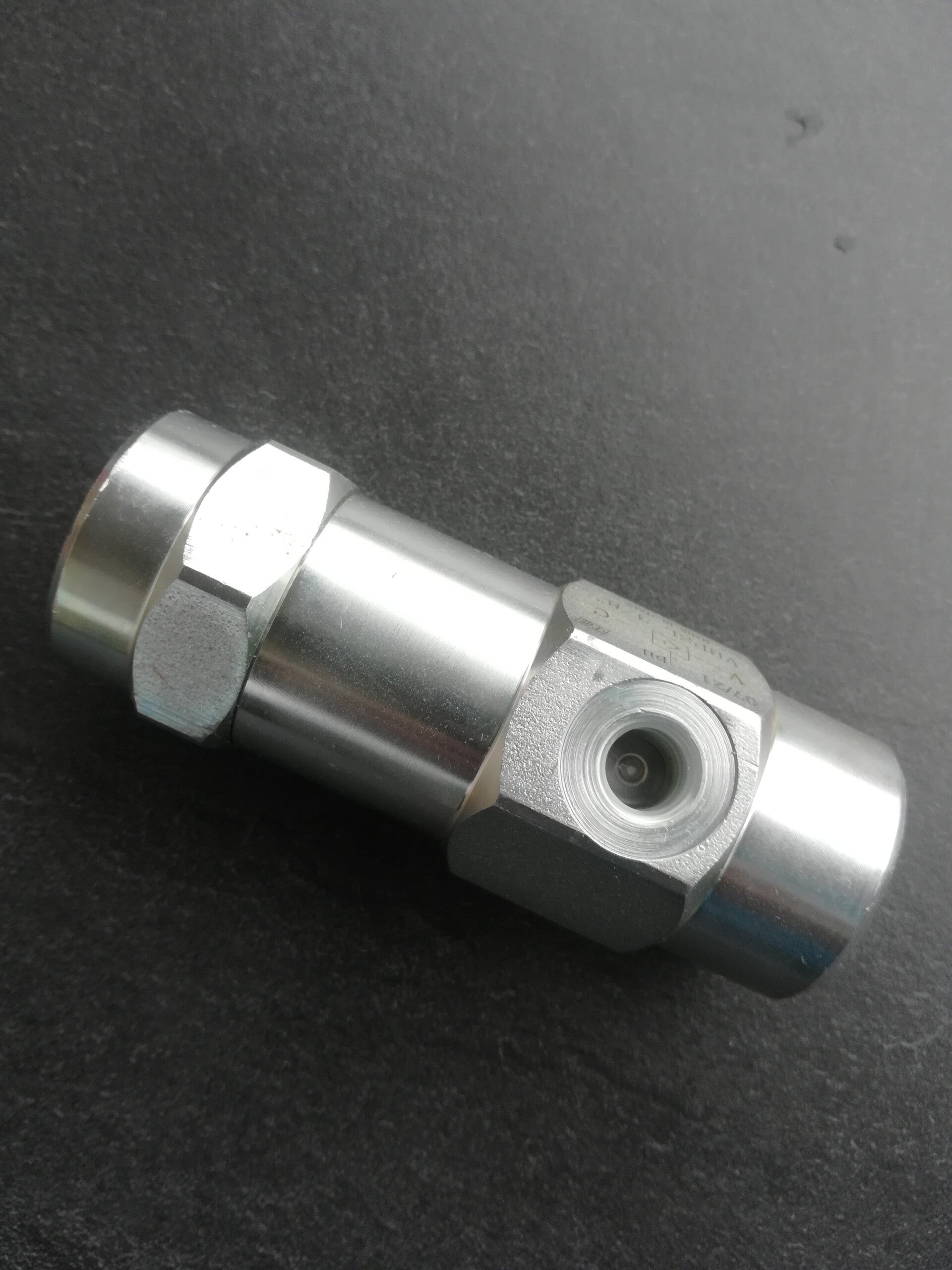 Rückschlagventil entsperrbar 3/8"