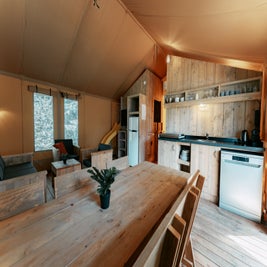 safari-lodge-5-1-standard.jpg