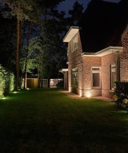 grondspot rond tuin