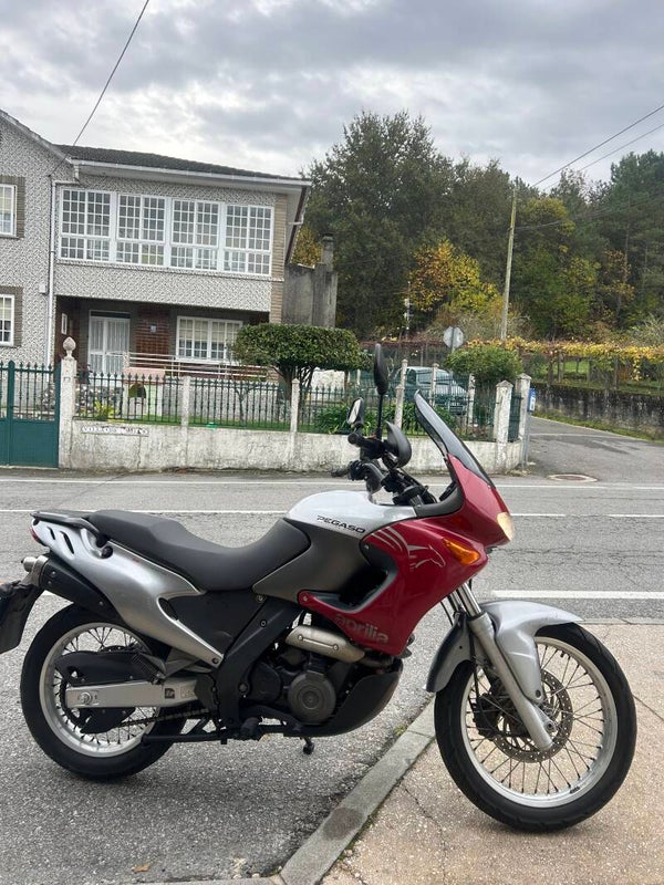 APRILIA PEGASO 650