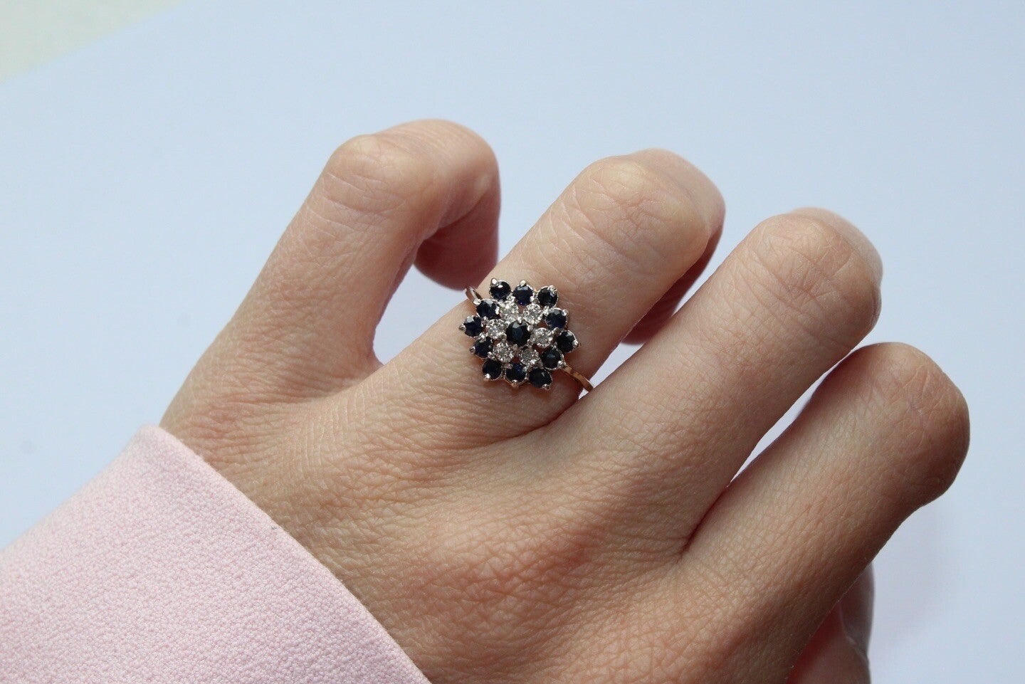 Eline - Diamond & Sapphire cluster ring