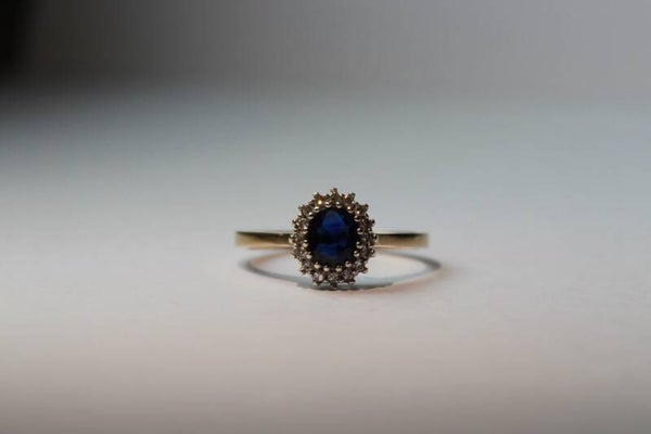 Billie - Diana halo ring