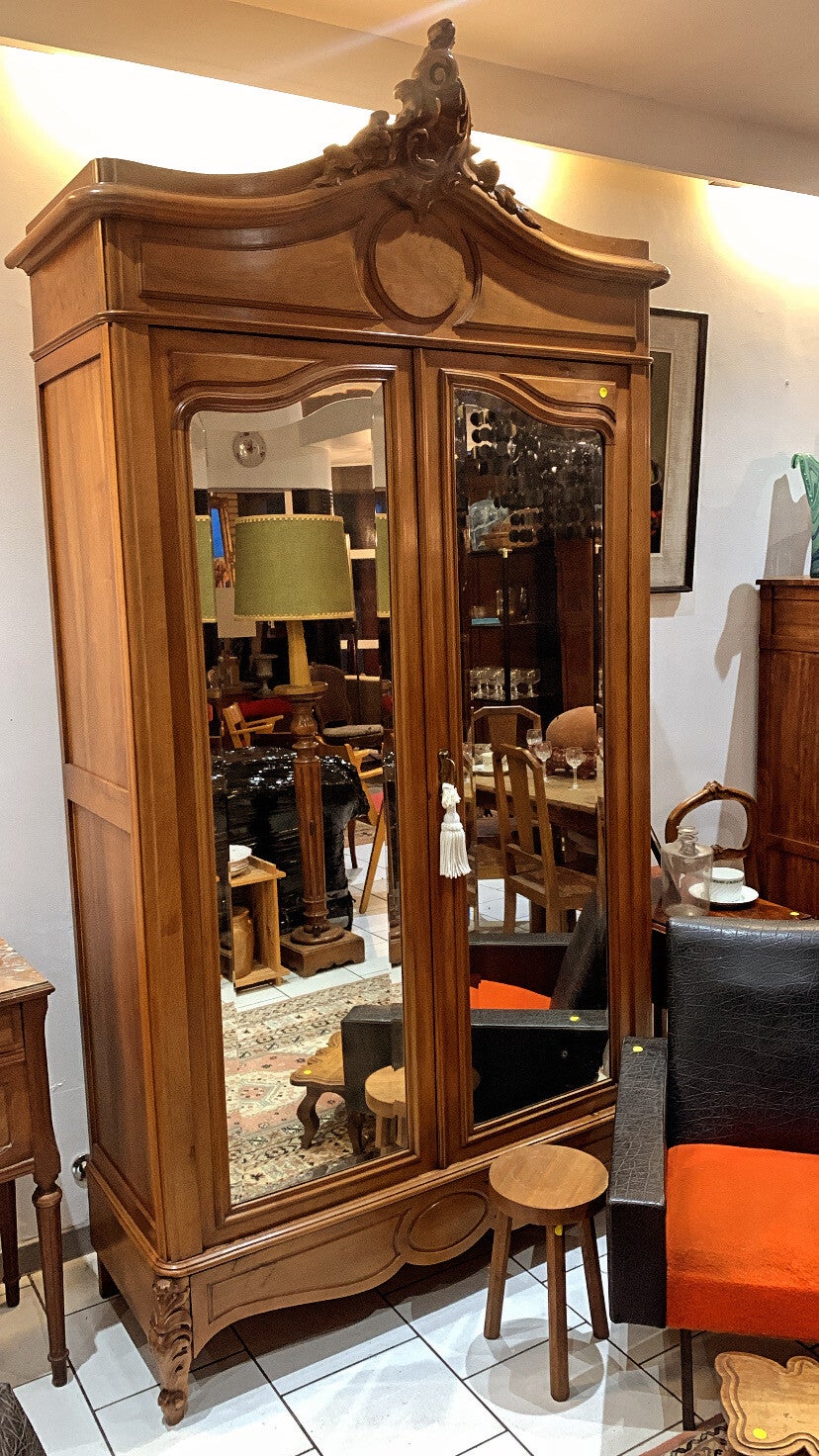 Armoire Style Rocaille vers 1900