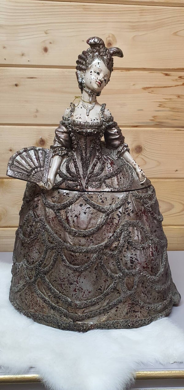 Baroque  Dame marie antoinette