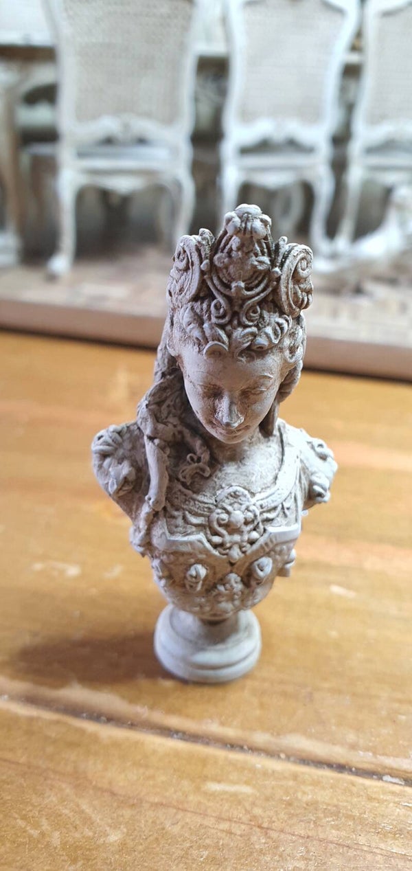 Exclusieve Miniatuur Buste Godin – Schaal 1op12