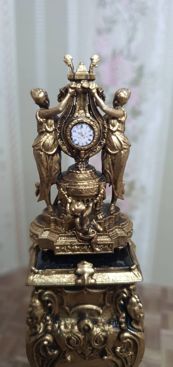 Exclusieve Miniatuur Franse Pendule met Vrouwfiguren (1:12