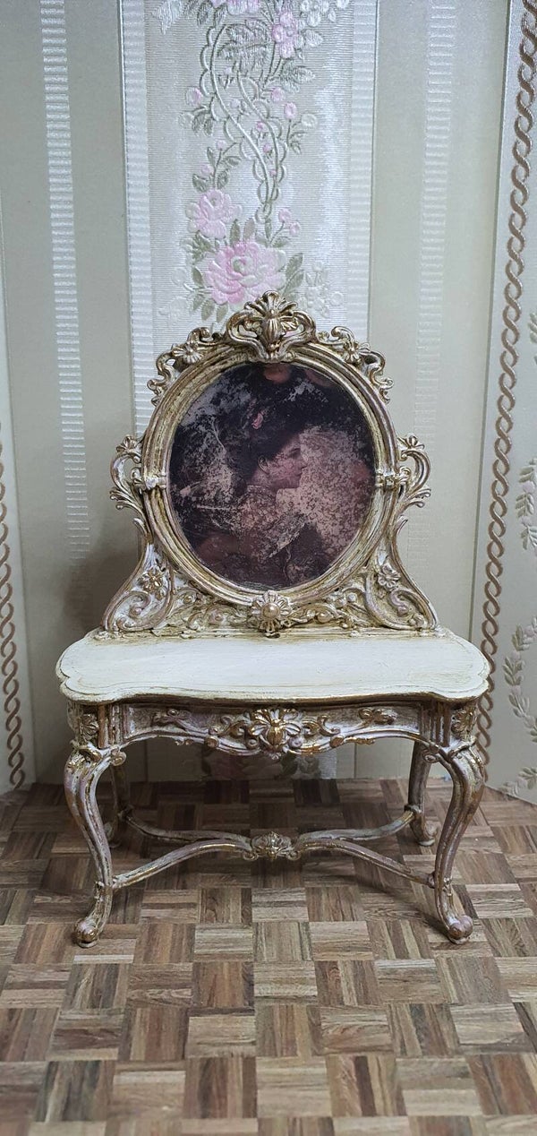 Victoriaanse stijl Kaptafel 1 op 12