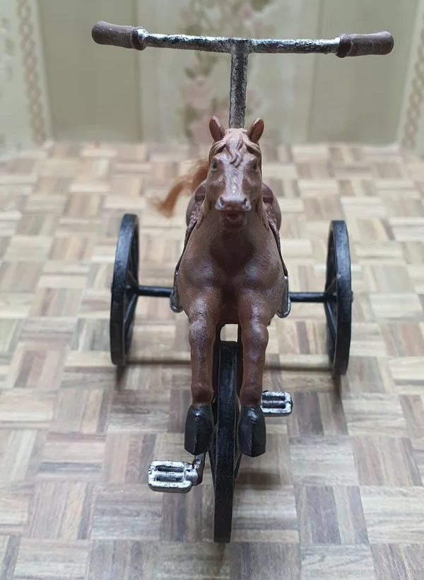 Art of mini paard