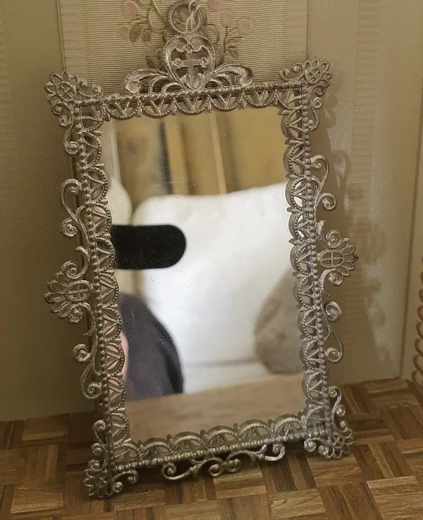 Zilverkleurig spiegeltje