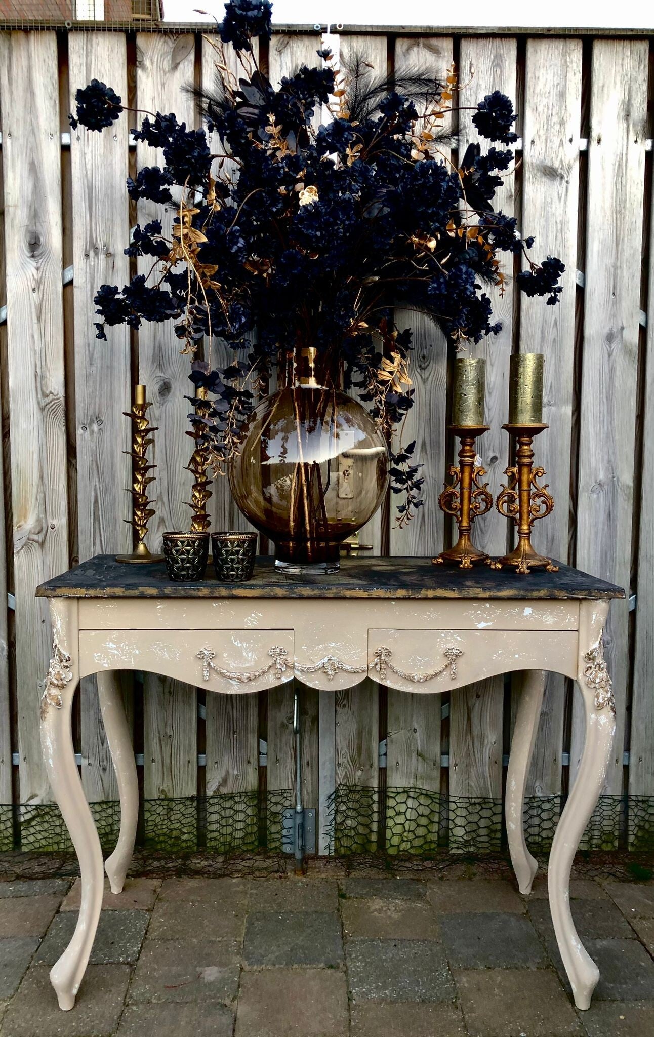 Prachtige gerestylde Queen Anne sidetable
