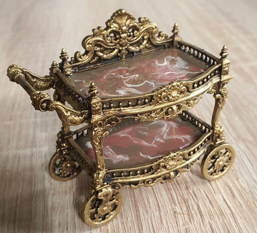 Prachtige miniatuur serveerwagen op schaal 1:12