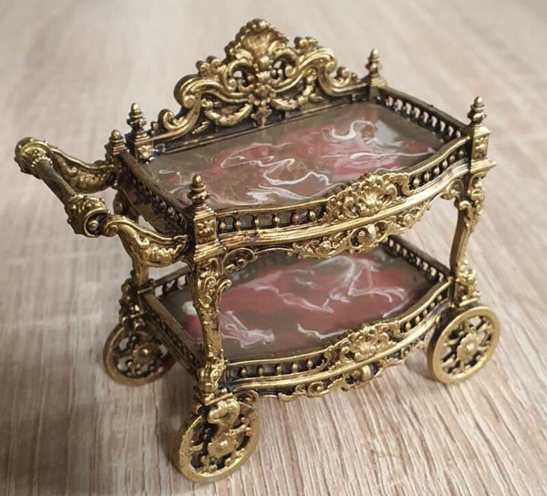 Prachtige miniatuur serveerwagen op schaal 1:12