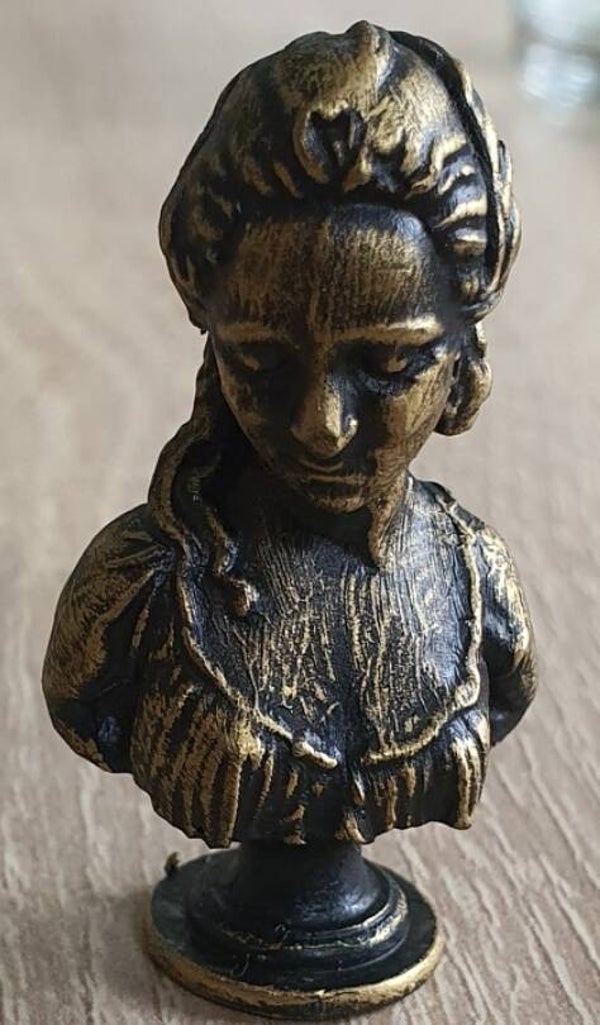 Prachtige miniatuur buste 1 op 12