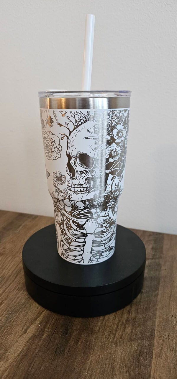 Tumbler SKULLS & ROSES 600ml vit