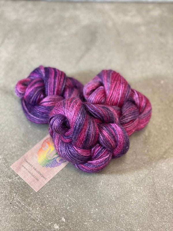 Håndfarget Pelsgull: Rød-lilla