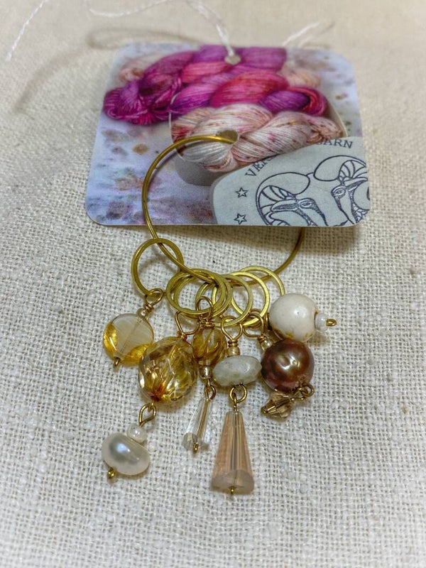 Håndlagede maskemarkører, sett med seks