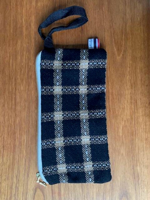 pochette lainage avec poignée