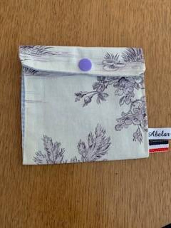 étuis carré toile de jouy violet
