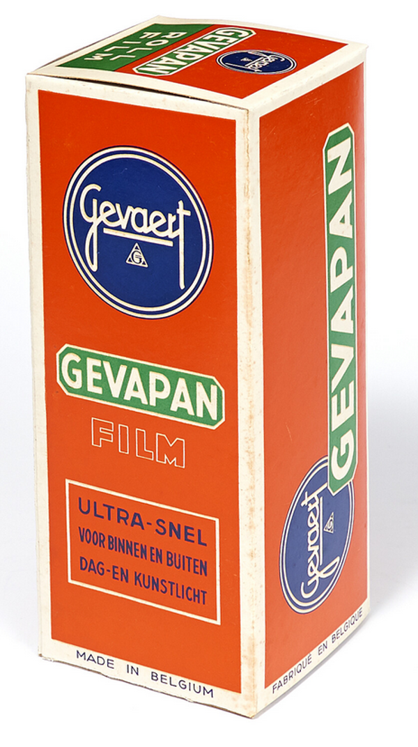 GEVAERT GEVAPAN 120 ROLL FILM STORE WINDOW SHOP DISPLAY BELGIAN ADVERTISING