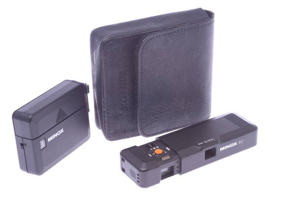 MINOX EC BLACK 9.5MM SUBMINIATURE CAMERA 8X11MM *WORKS 100%, NICE*  #2840624