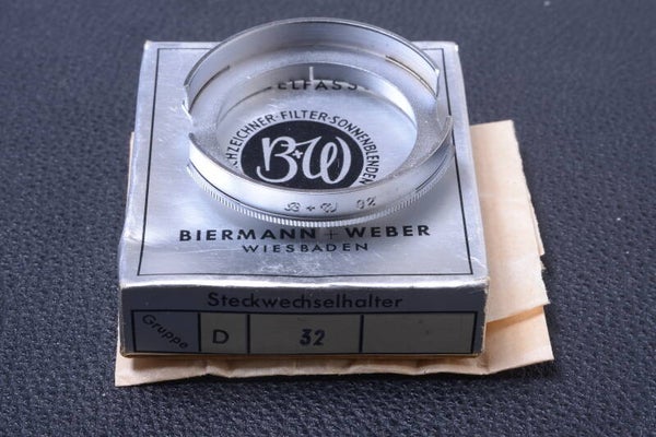 B & W SCHNEIDER GENUINE STEP UP RING 32MM TO 35MM FILTER ADAPTER PUSH ON 101-4