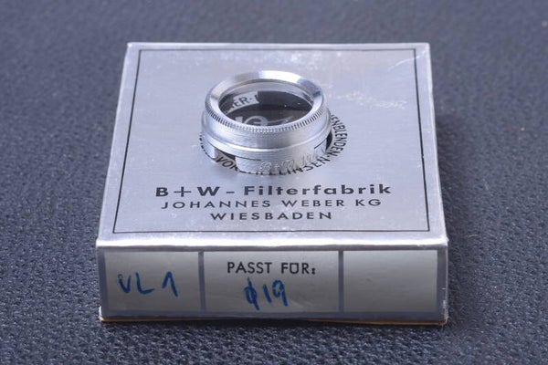 B & W SCHNEIDER CLOSE-UP VL1 19MM FILTER LENS OR CAMERA PUSH W/ BOX 102-1