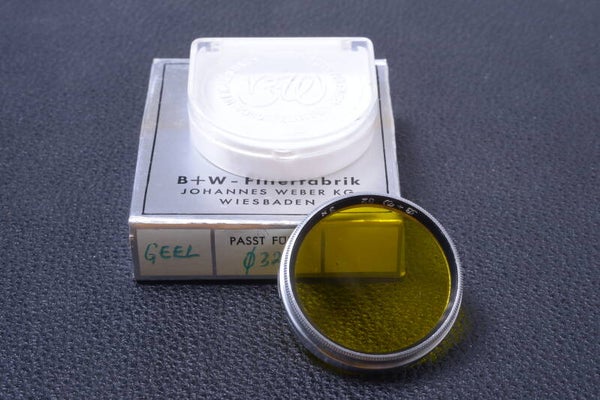 B & W SCHNEIDER YELLOW 3X 32MM FILTER GENUINE LENS OR CAMERA PUSH BOXED 103-4