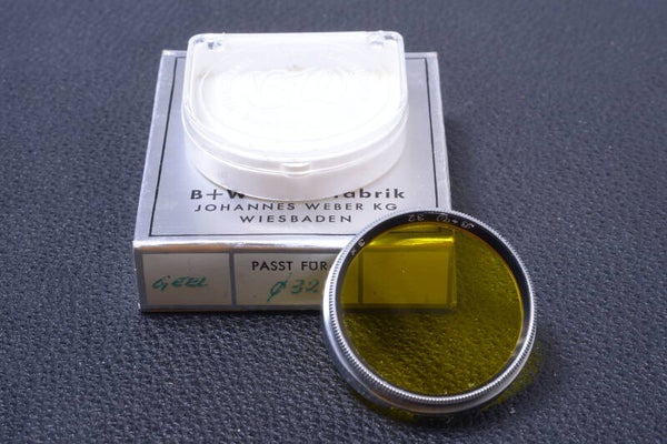 B & W SCHNEIDER YELLOW 3X 32MM FILTER GENUINE LENS OR CAMERA PUSH BOXED 104-4