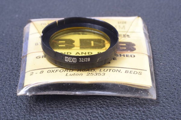 BDB YELLOW 32/28 32MM FILTER GENUINE LENS OR CAMERA PUSH ON W/ KEEPER 107-3